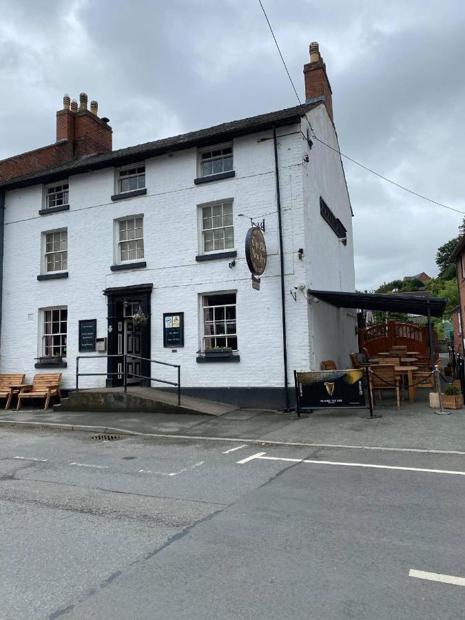 Old New Inn, Llanfyllin Bagian luar foto